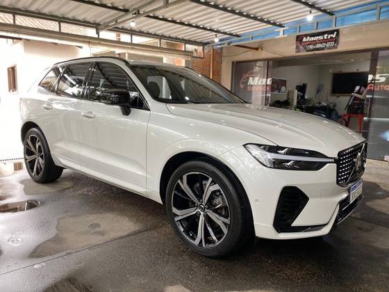 VOLVO XC60 2.0 T8 RECHARGE ULTIMATE DARK AWD GEARTRONIC